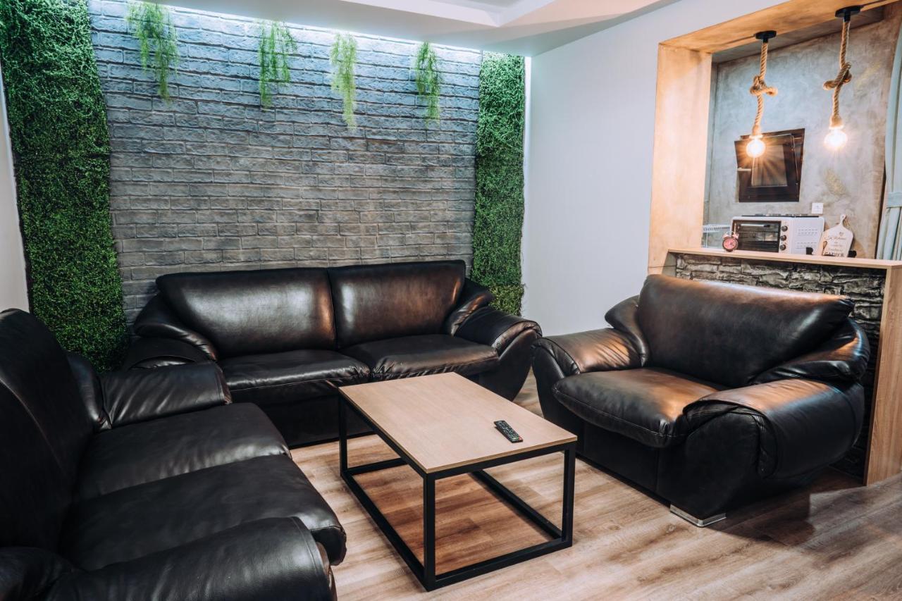 Finesi Apartments Ohrid Extérieur photo